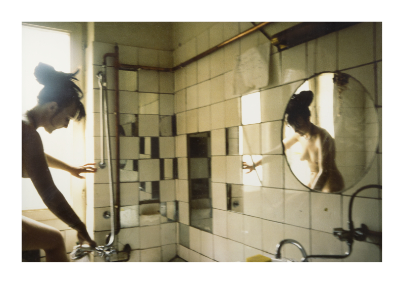 Ladies by ladies : Nan Goldin 	Kathe in the tub West Berlin 	1984, cibachrome, 10/25, 69,5 x 101,5 cm